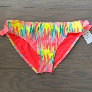 Nwt Breaking Waves Junior Printed Bikini Bottom